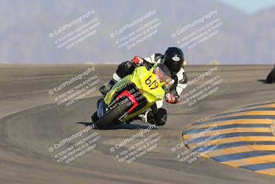 media/Oct-07-2023-CVMA (Sat) [[f84d08e330]]/Race 13 500 Supersport-350 Supersport/